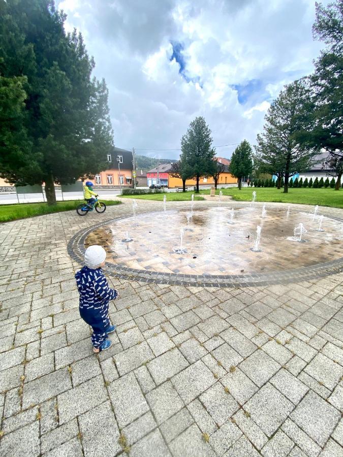 Drevenica Emilka, 5 Min Restauracia, Z Terasy Vyhlad Na Kralovu Holu A Polomske Ocko, Gril, Ohnisko, Kotlik Villa Brezno Exterior foto
